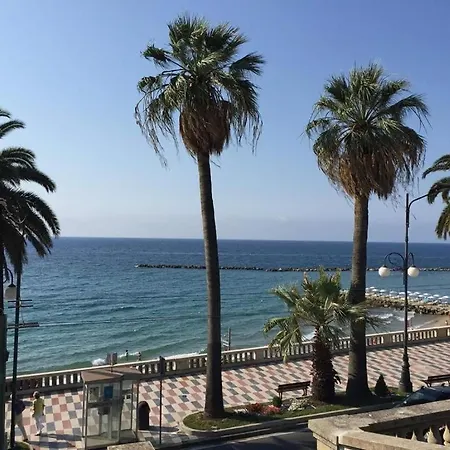 Petit Avec Classe Sanremo Exterior photo