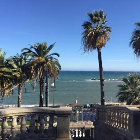 Petit Avec Classe Sanremo Exterior photo