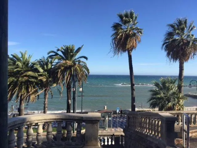 Petit Avec Classe Sanremo